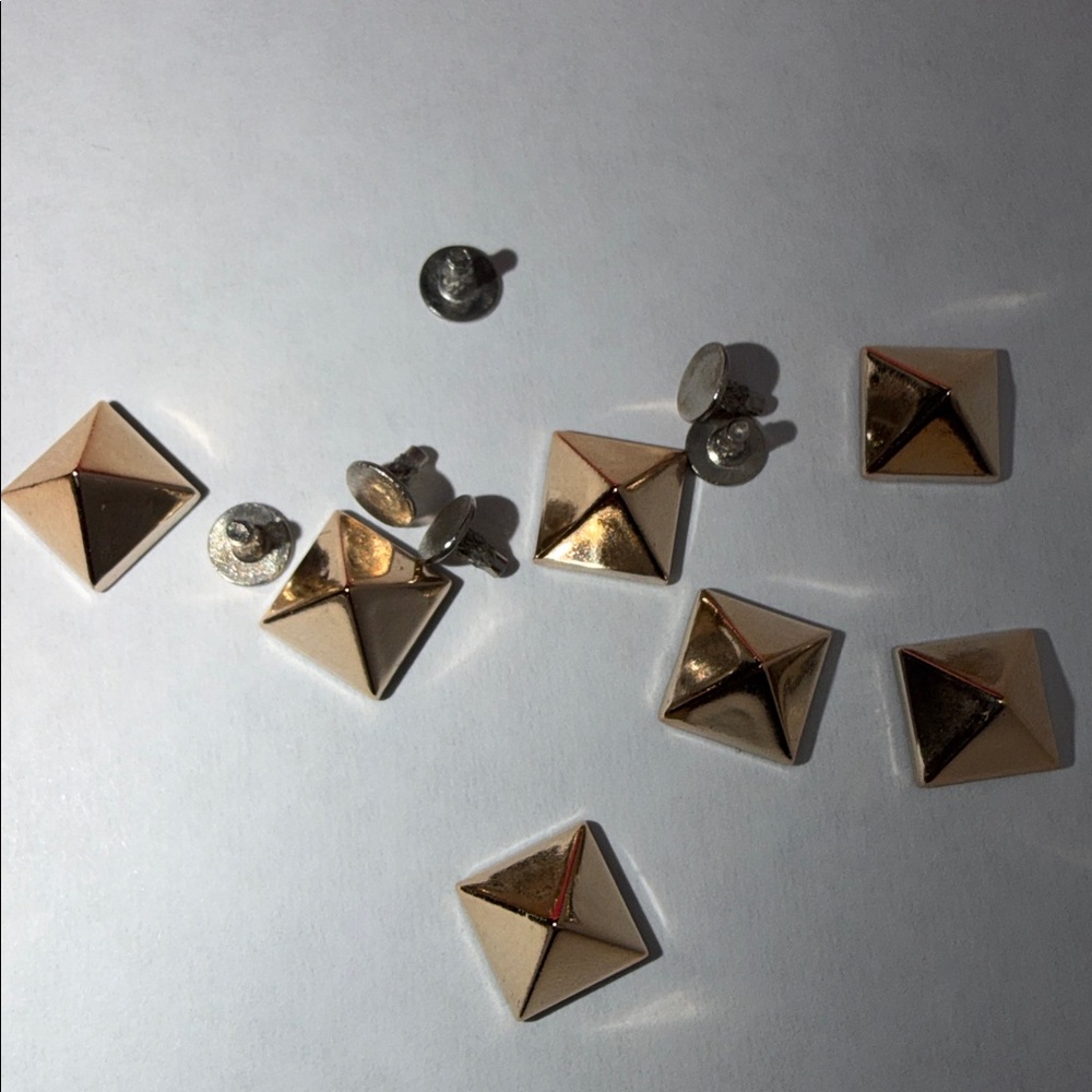 Rose Gold Pyramid Stud Embellishments Square Accent for VALENTINO ROCKSTUD